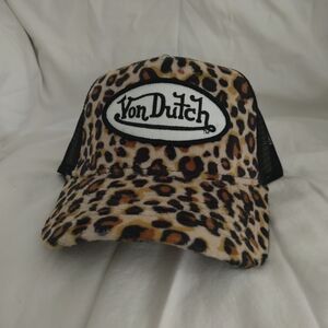 Von Dutch Snapback Cap with Leopard Pattern NWT
